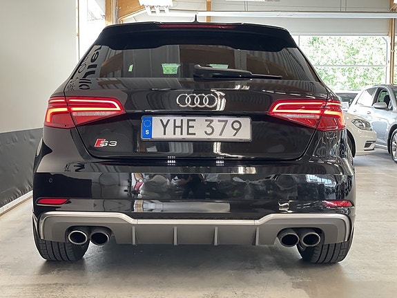 Audi S3 7 of 23