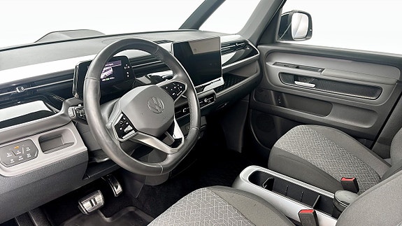 Volkswagen ID. Buzz 7 of 13
