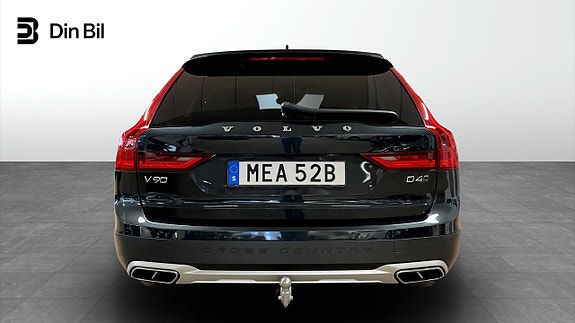 Volvo V90 Cross Country 5 of 5
