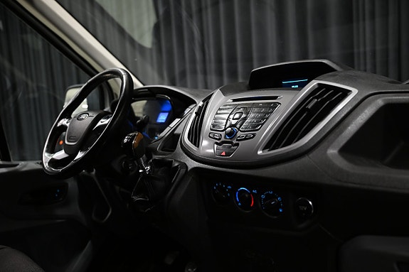 Ford Transit 29 of 29