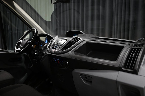 Ford Transit 28 of 29