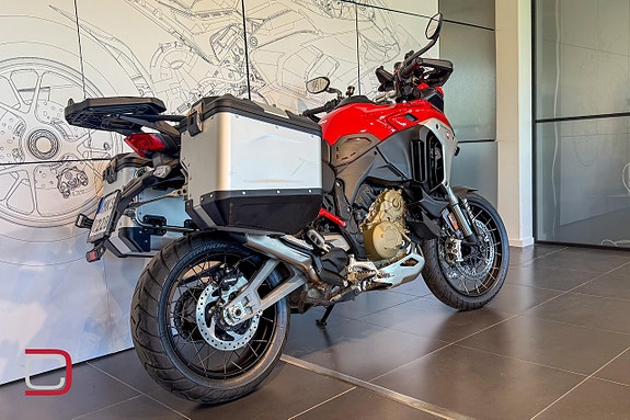 Ducati Multistrada V4 Rally Travel & Radar 4 of 5