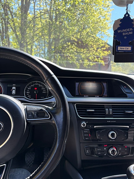 Audi A4 12 of 14
