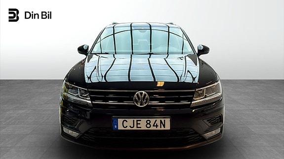 Volkswagen Tiguan 4 of 5