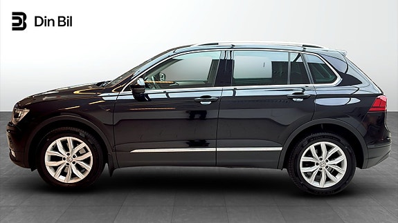 Volkswagen Tiguan 2 of 5