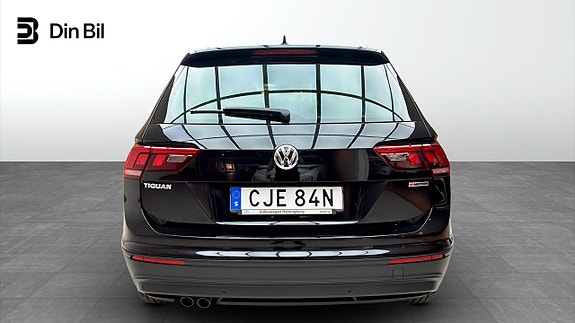 Volkswagen Tiguan 5 of 5