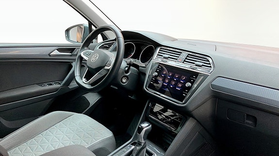Volkswagen Tiguan 11 of 15