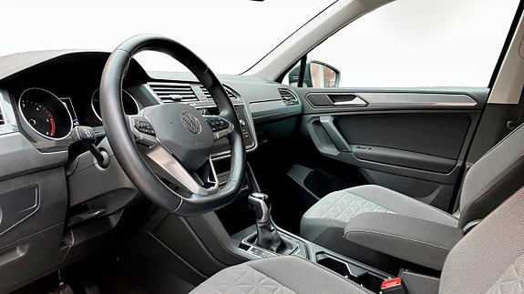 Volkswagen Tiguan 7 of 15