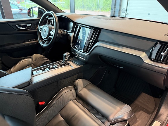 Volvo S60 12 of 12