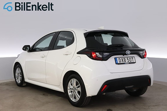 Toyota Yaris 6 of 30