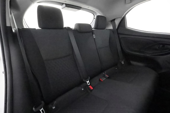 Toyota Yaris 20 of 30