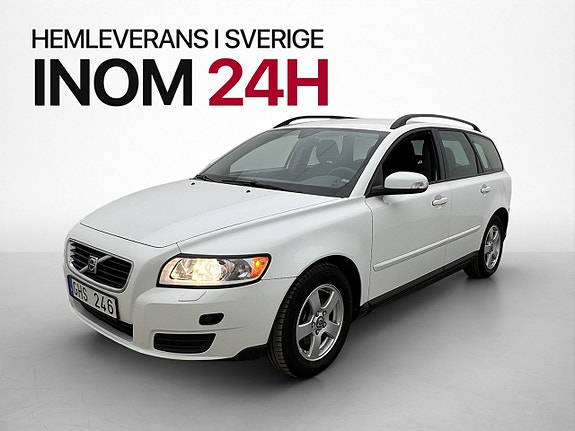 Volvo V50 3 of 5