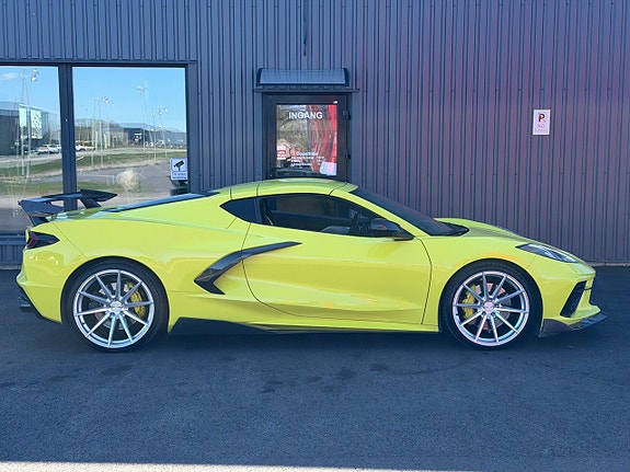 Chevrolet Corvette 9 of 25