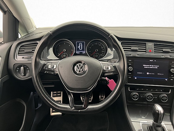 Volkswagen Golf Alltrack 13 of 30