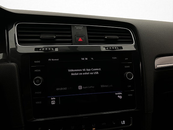 Volkswagen Golf Alltrack 20 of 30