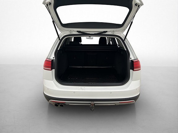Volkswagen Golf Alltrack 27 of 30
