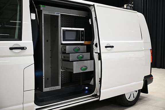Volkswagen Transporter 16 of 30