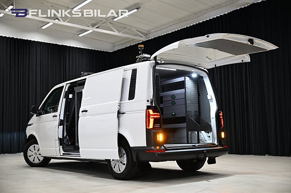 Volkswagen Transporter 8 of 30