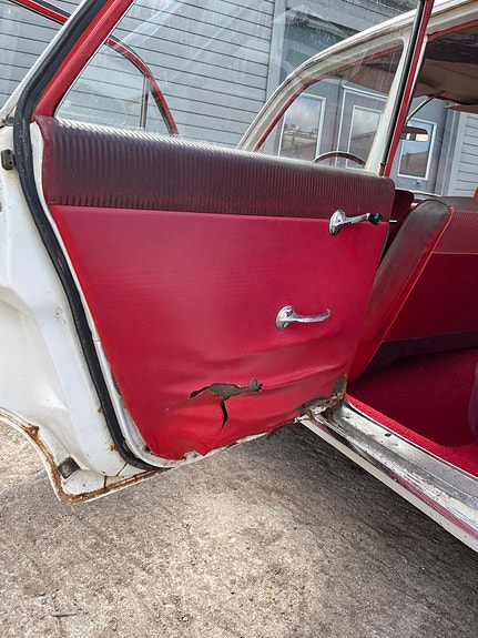 Chevrolet Biscayne 12 of 26