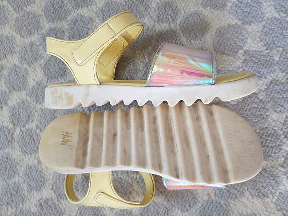 Product image 16 of 22
