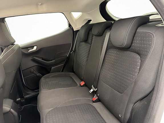 Ford Fiesta 24 of 29