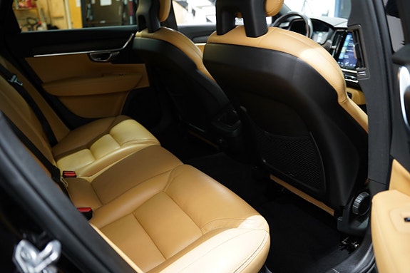 Volvo V90 Cross Country 19 of 22
