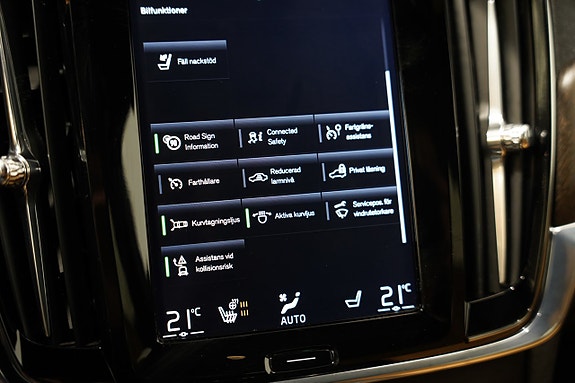 Volvo V90 Cross Country 18 of 22