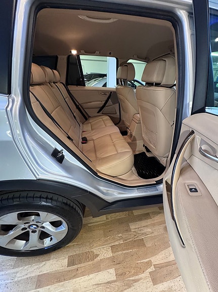 BMW X3 9 of 20