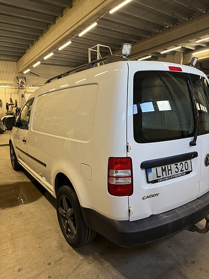 Volkswagen Caddy Maxi 4 of 4