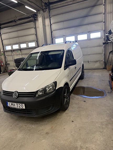 Volkswagen Caddy Maxi 2 of 4