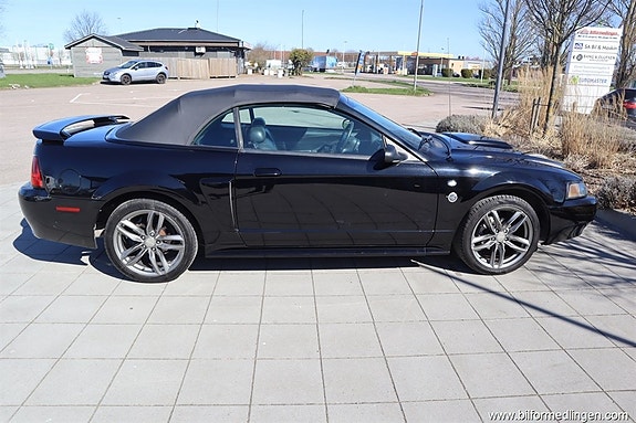 Ford Mustang 15 of 20
