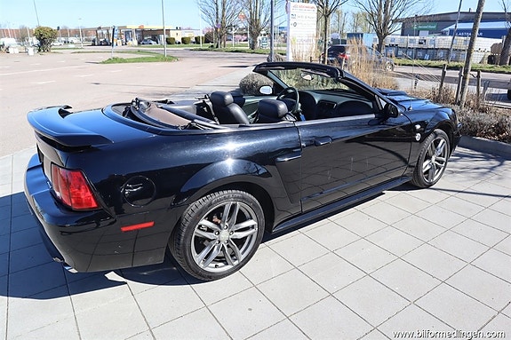 Ford Mustang 2 of 20