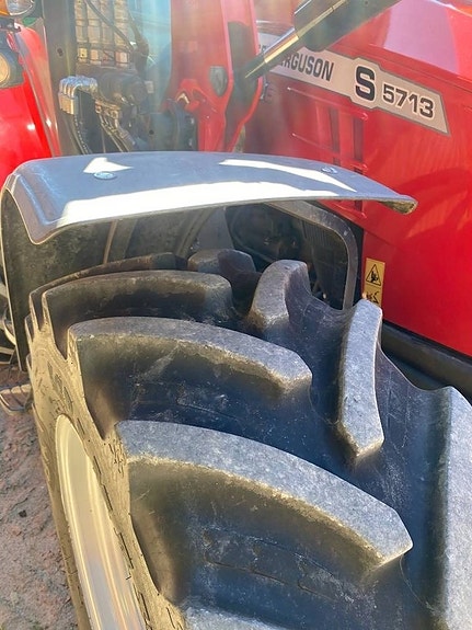 Massey Ferguson 5713 S 14 of 24