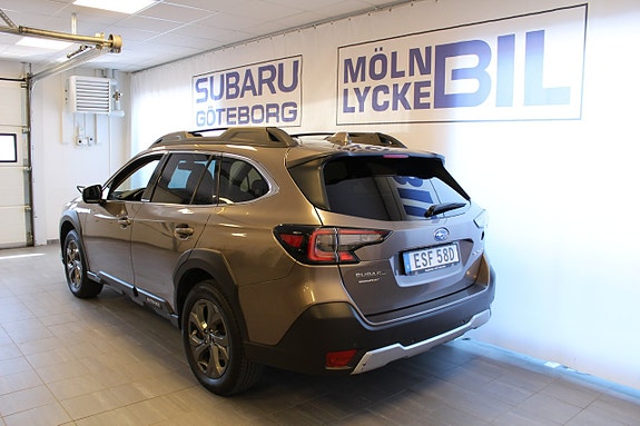 Subaru Outback 3 of 5