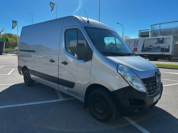 Renault Master 2 of 5