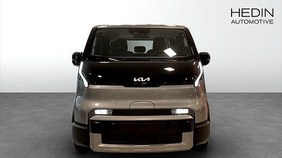 Kia PV5 8 of 12