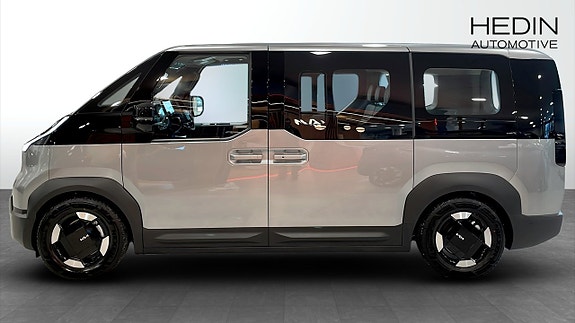 Kia PV5 6 of 12