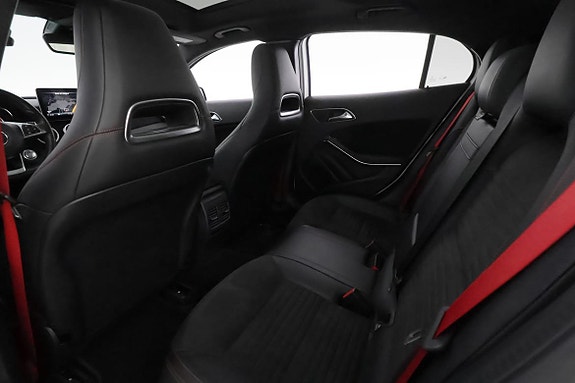 Mercedes-Benz GLA220 d 18 of 30