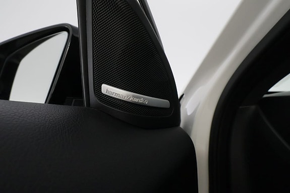 Mercedes-Benz GLA220 d 27 of 30