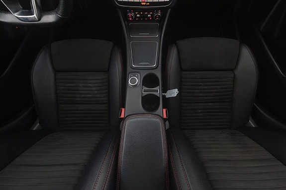 Mercedes-Benz GLA220 d 17 of 30