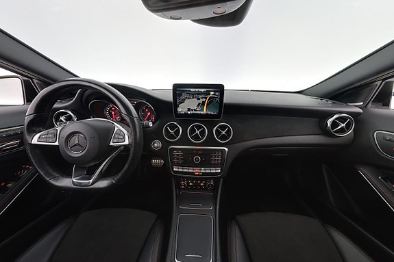Mercedes-Benz GLA220 d 13 of 30