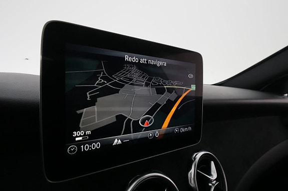 Mercedes-Benz GLA220 d 25 of 30