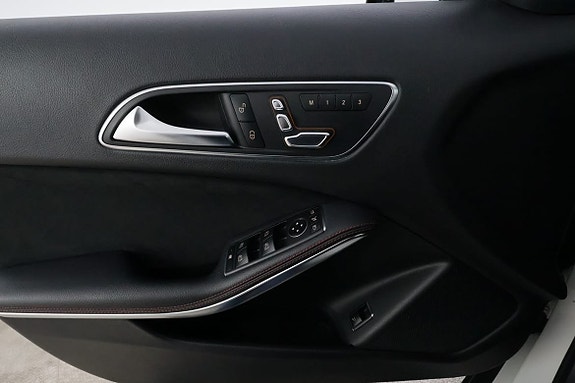 Mercedes-Benz GLA220 d 29 of 30