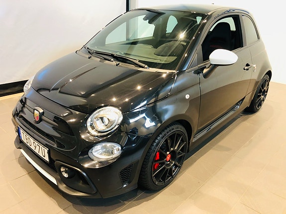Abarth 595 2 of 5