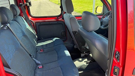 Renault Kangoo Express 8 of 12