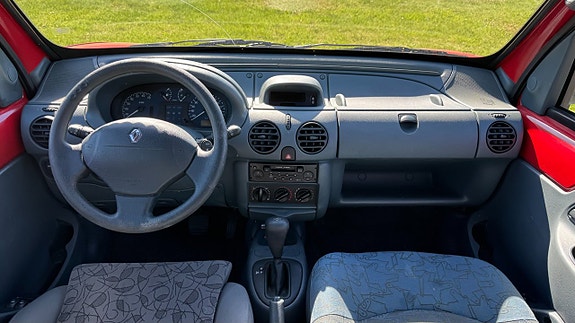 Renault Kangoo Express 11 of 12