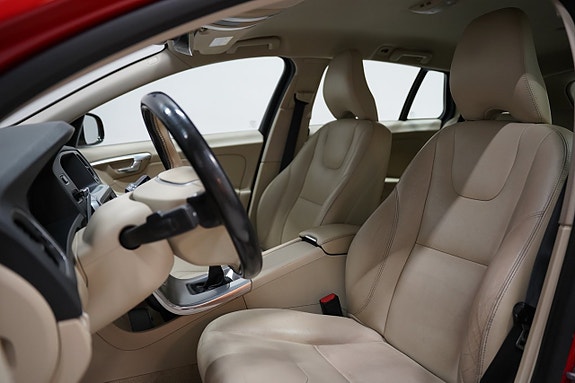 Volvo V60 Cross Country 7 of 19