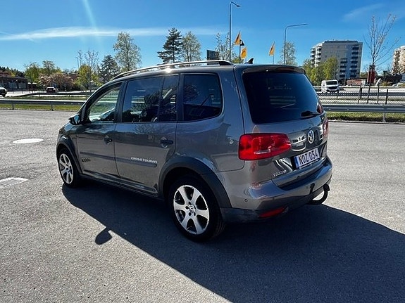 Volkswagen CrossTouran 4 of 5
