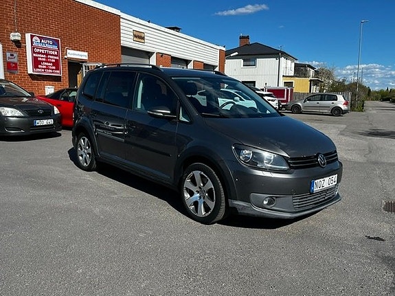 Volkswagen Touran Cross 9 of 11