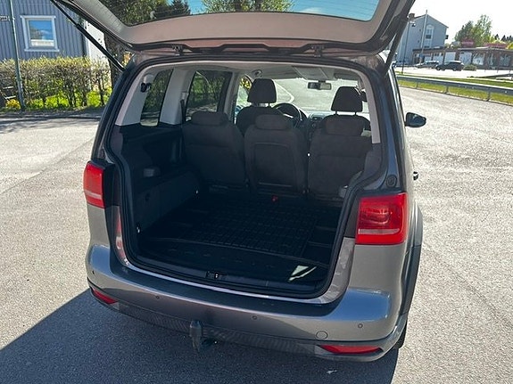 Volkswagen Touran Cross 10 of 11